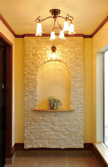 ニッチ①　～玄関～