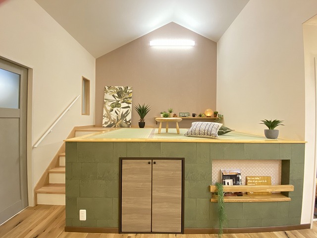 足元らくちん、造作カウンター