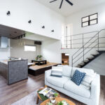 中二階にキッズルームがある家