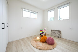 中二階にキッズルームがある家