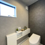 大きな屋根付きデッキがあるホテルライクな暮らし（群馬県高崎市）