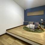 ダイナミックな無垢材の天井と現しの梁がある家（群馬県前橋市）