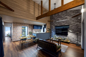 ダーク調なモダンな和室がある家