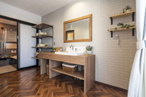 バイクガレージとウォークインシステム収納のある家（群馬県太田市）