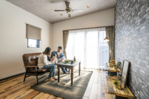 バイクガレージとウォークインシステム収納のある家（群馬県太田市）