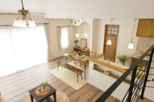 音符がかわいいアイアン手すりの平屋の家