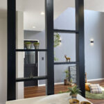 キッチン横シェルフと吹抜けのある家（群馬県伊勢崎市）