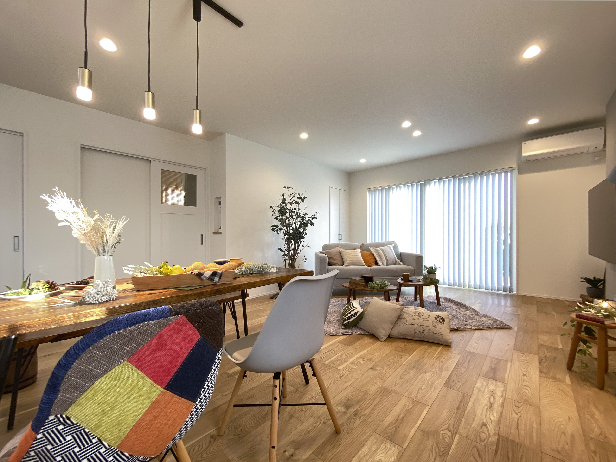 大理石調の床材が映えるホテルライクな家（群馬県前橋市）