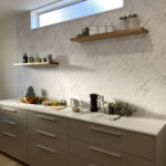 大理石調の床材が映えるホテルライクな家（群馬県前橋市）