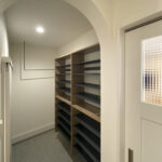 大理石調の床材が映えるホテルライクな家（群馬県前橋市）