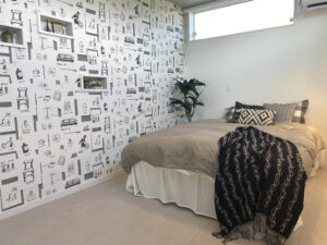 中庭タイルデッキを囲む家（群馬県太田市）