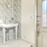 木製キッチンがあるエレガントハウス