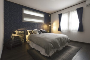 音符がかわいいアイアン手すりの平屋の家