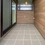 造作ベンチのダイニングがある家（群馬県太田市）