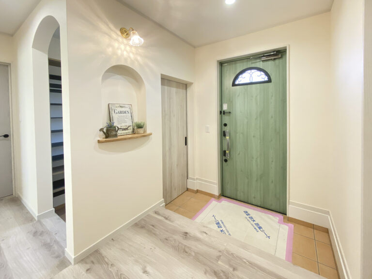 R型の内装がおしゃれな平屋の注文住宅