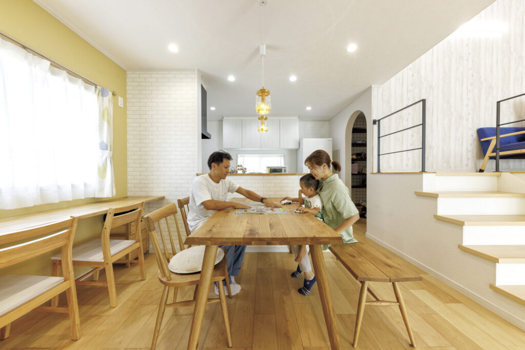 スキップフロアのほか、居場所のたくさんある注文住宅の事例