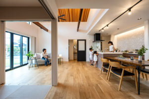 4人家族向け平屋の間取り事例｜おすすめの間取りパターンや平屋づくりで失敗しないポイントも解説