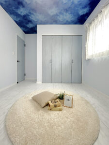 素材感を楽しむ、モノトーンデザインの家（群馬県太田市）