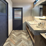 吹き抜けとアクセントウォールが映える住まい（群馬県高崎市）