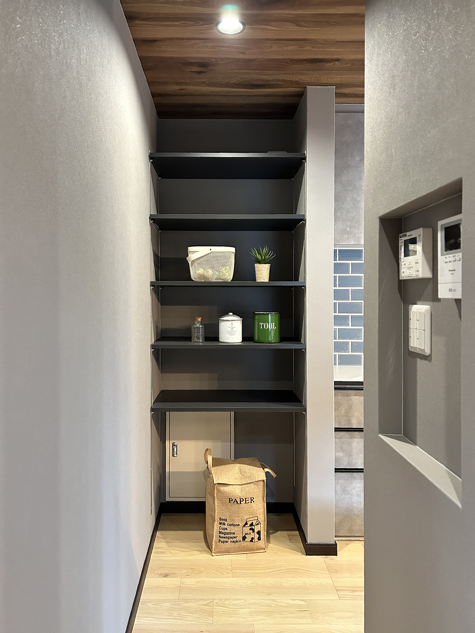 吹き抜けとアクセントウォールが映える住まい（群馬県高崎市）