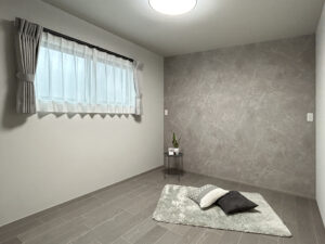 ねこと暮らす、グレーを楽しむ。遊び心と機能性を備えた平屋の家（群馬県高崎市）