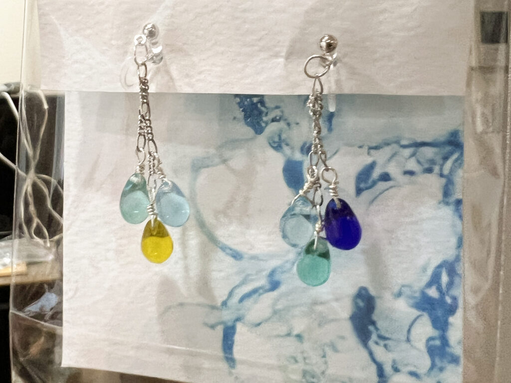 秋冬に向けて、ピアスを作りました✨